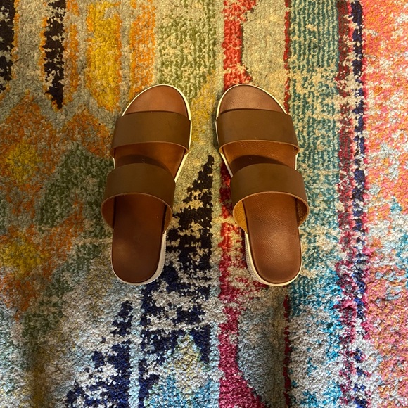 Brown MIA platform sandals - Picture 5 of 5